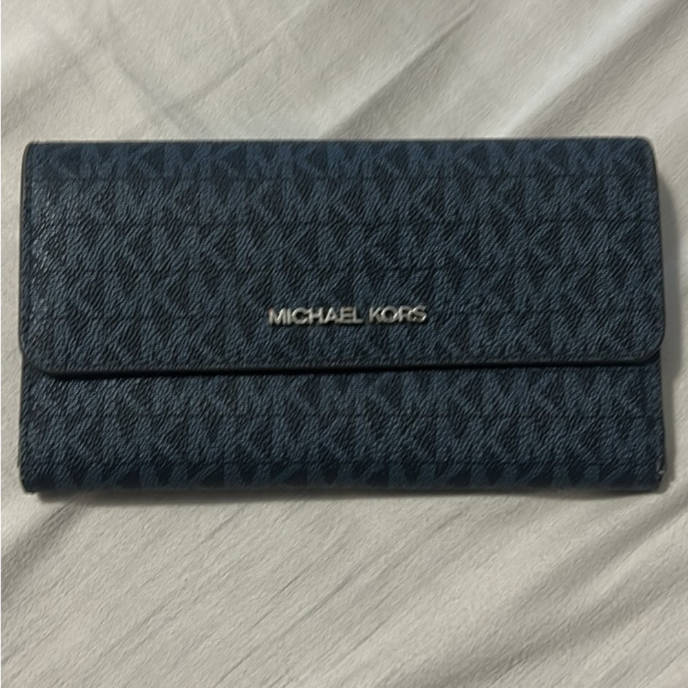 Michael Kors Navy and Silver Wallet